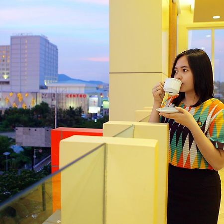 Big Fish Hotel Manado Eksteriør billede